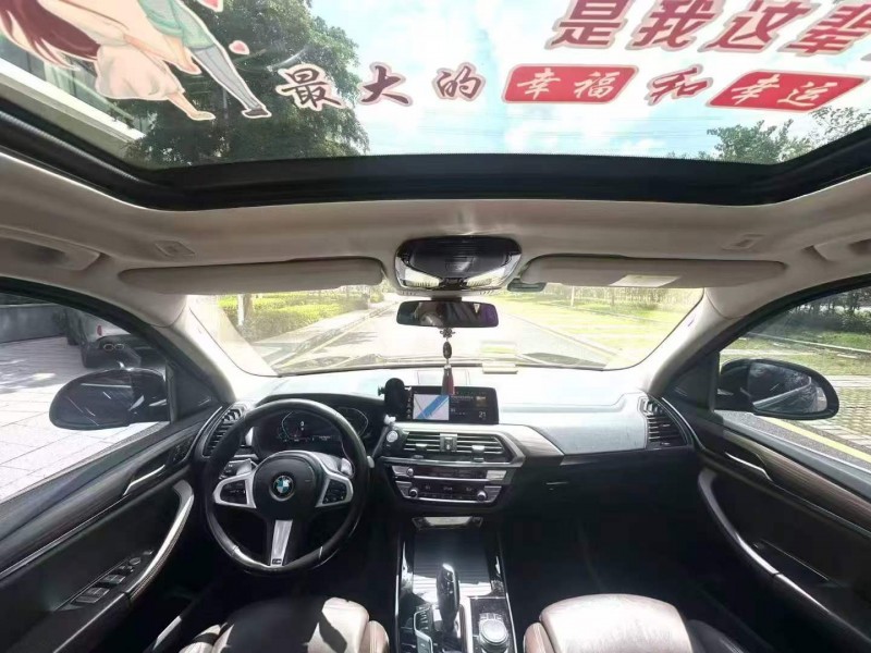 广州21年宝马X38