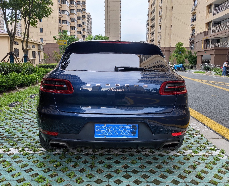 荆门15年保时捷Macan3
