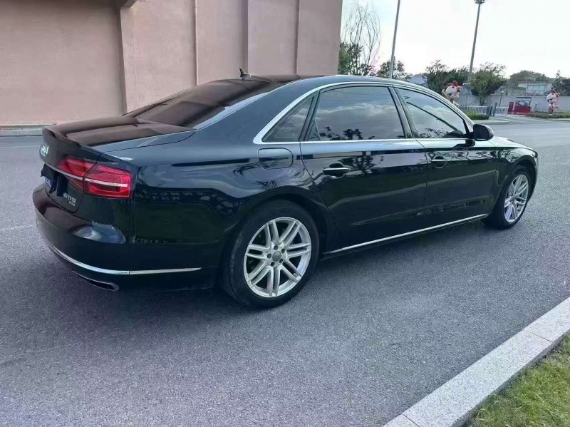枣庄17年奥迪A8L7