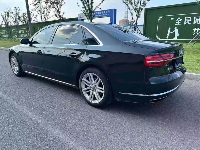 枣庄17年奥迪A8L9