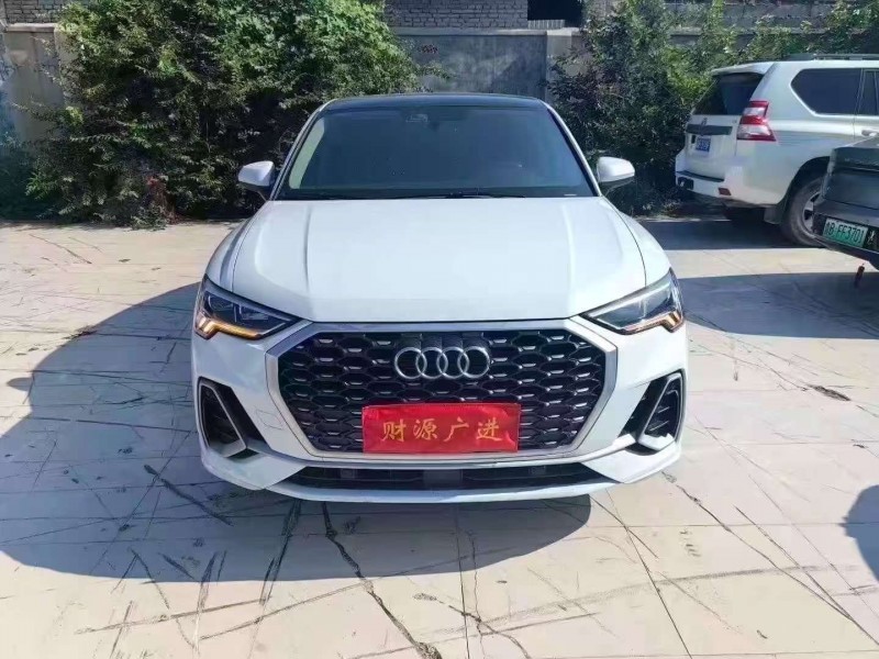 烟台21年保时捷Macan1