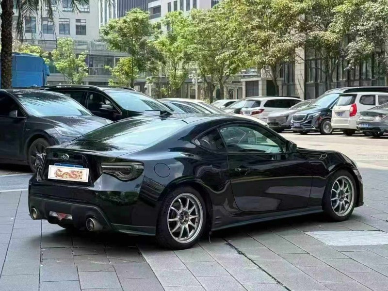 佛山17年斯巴鲁BRZ8