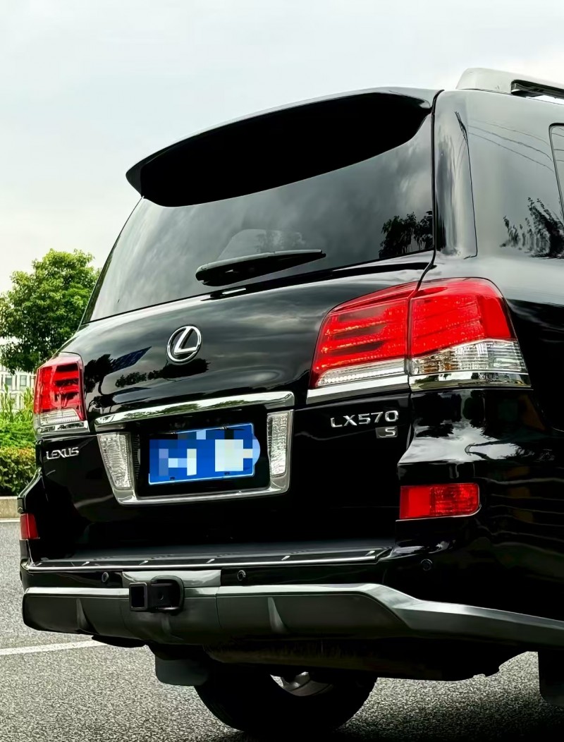 广州10年雷克萨斯LX4