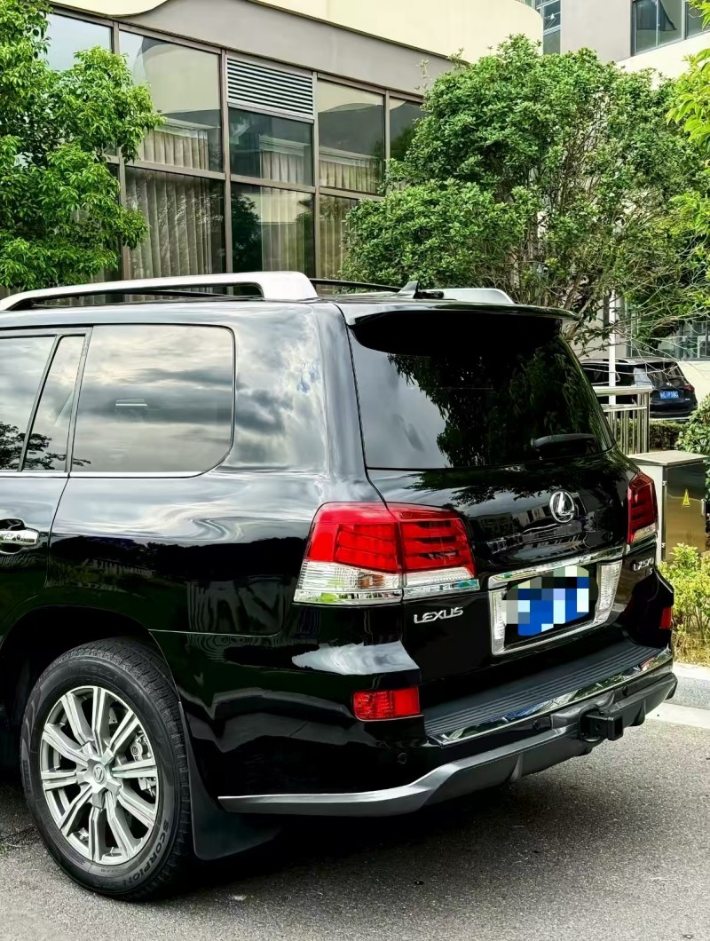 广州10年雷克萨斯LX8