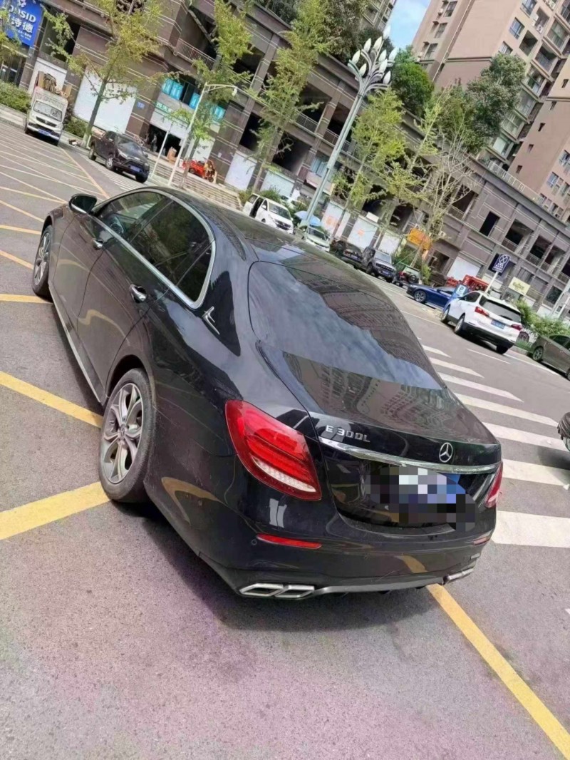 泸州19年奔驰E7