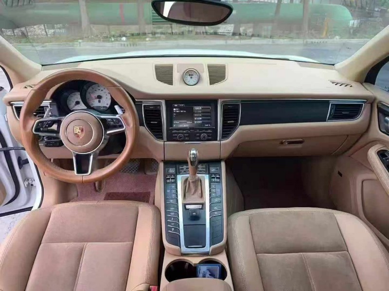 莆田15年保时捷Macan6