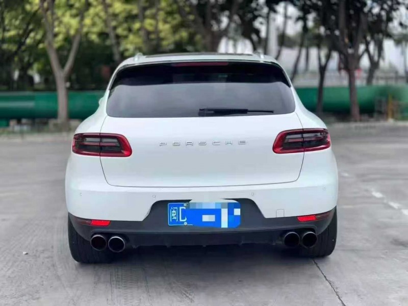 莆田15年保时捷Macan9