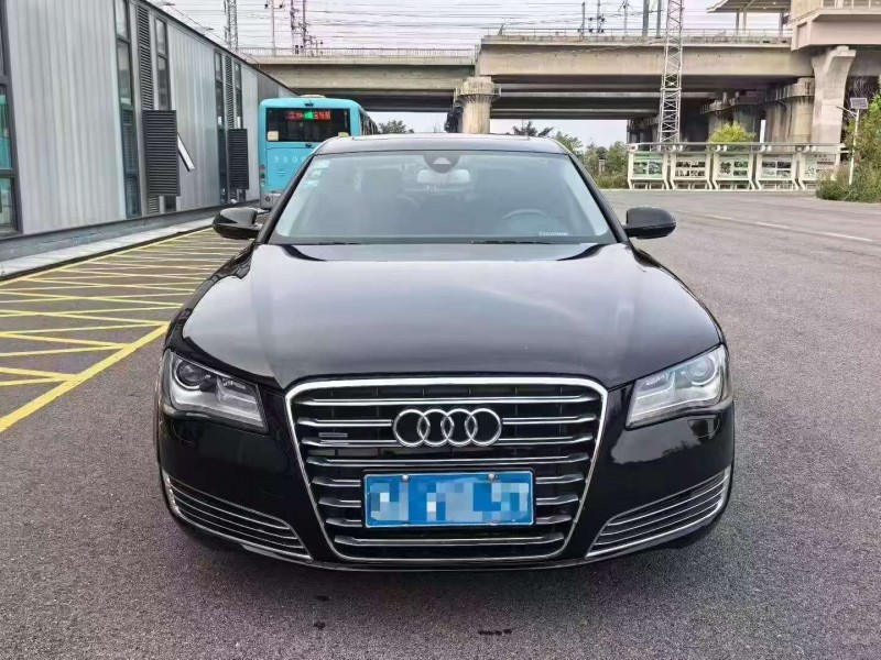 天津14年奥迪A8L1