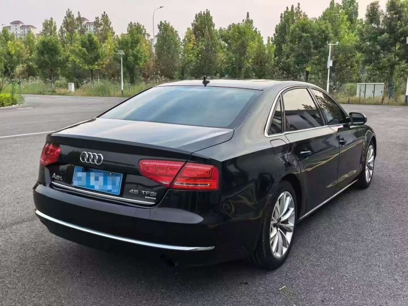 天津14年奥迪A8L9
