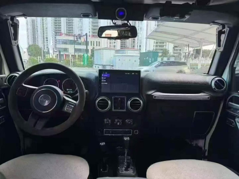 东营17年Jeep牧马人5