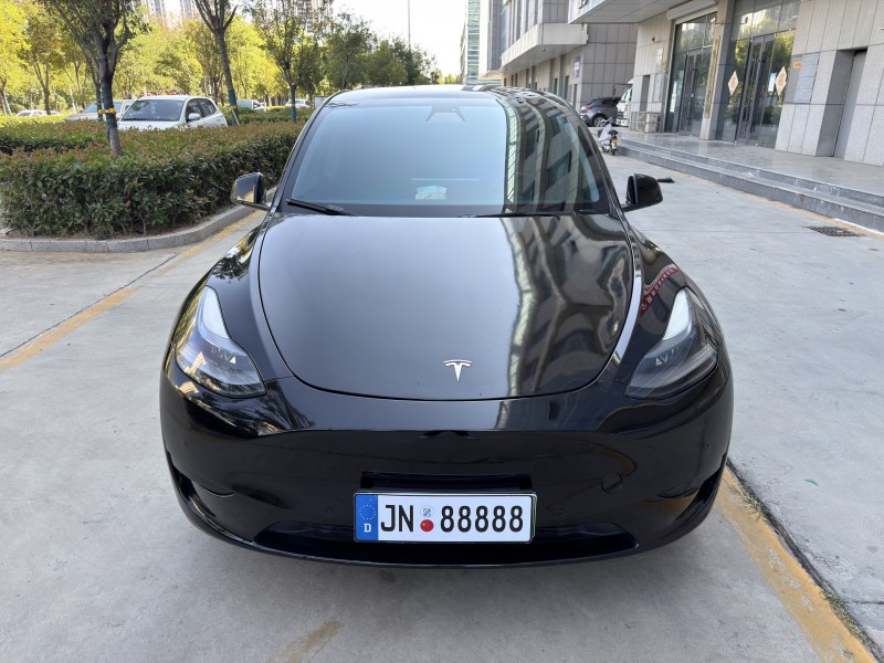 济宁22年特斯拉MODEL Y1