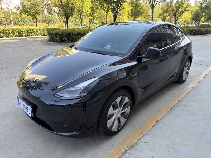 济宁22年特斯拉MODEL Y3