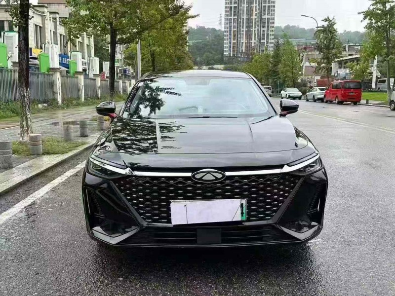 重庆25年奇瑞风云1