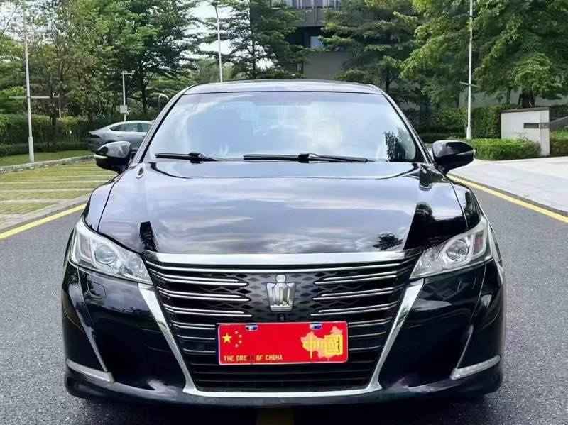 广州18年丰田皇冠1