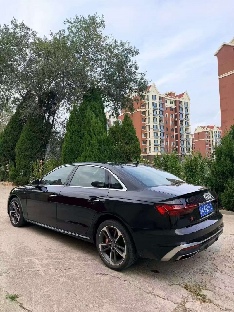烟台21年奥迪A4L8