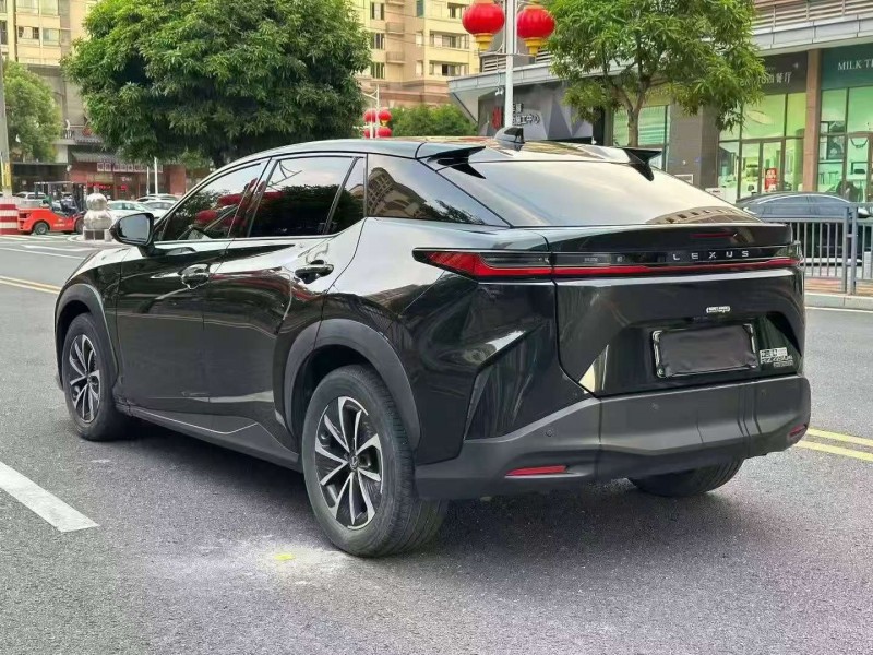 广州23年雷克萨斯RZ7