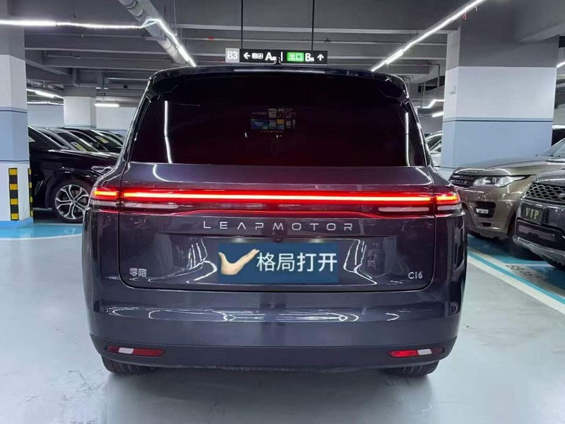 深圳24年零跑汽车C169