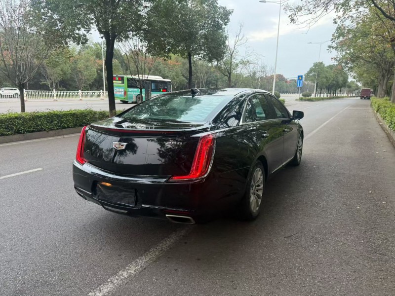 娄底19年凯迪拉克XTS8