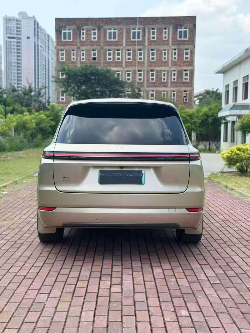 柳州23年理想L99