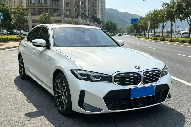 广州25年宝马3系2