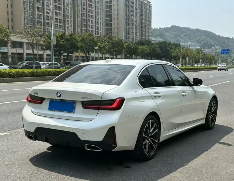 广州25年宝马3系7