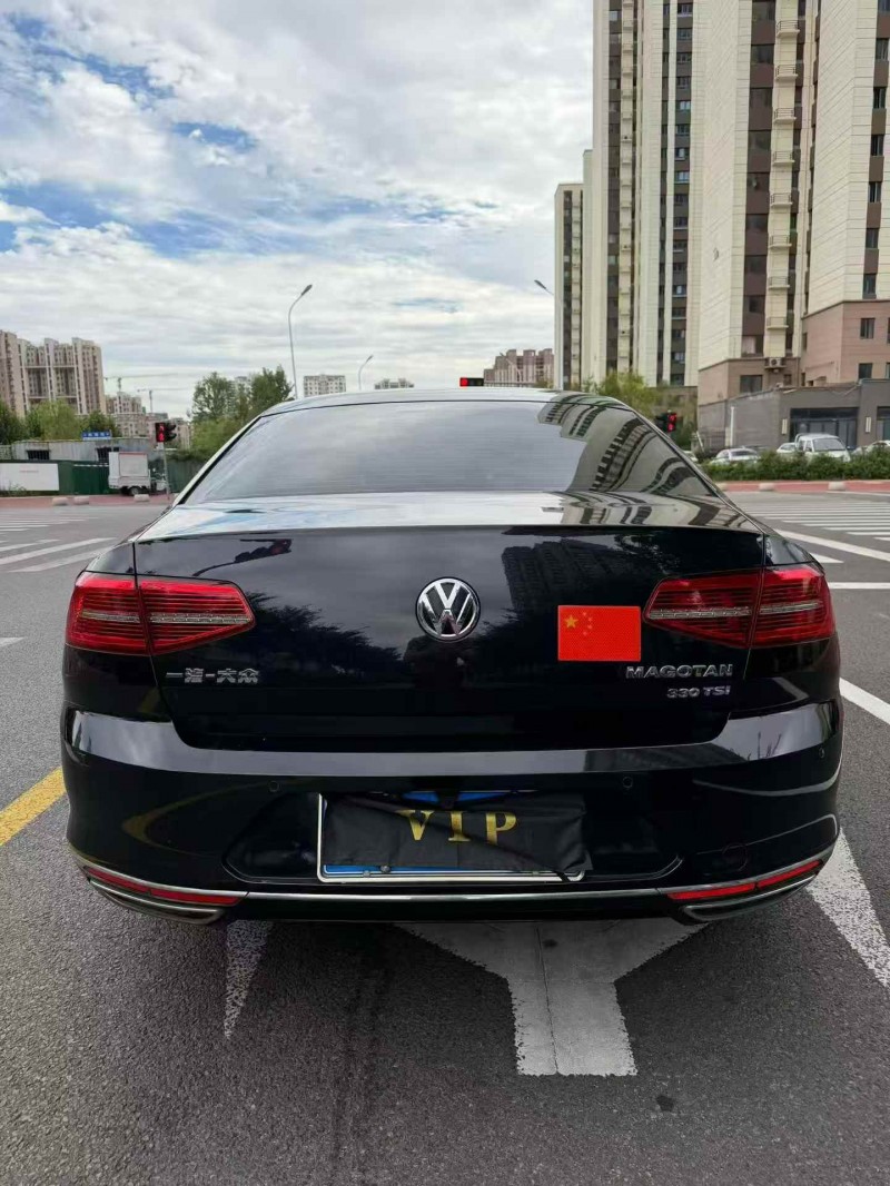 潍坊18年大众迈腾8