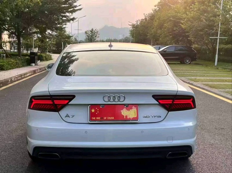 广州16年奥迪A7L5