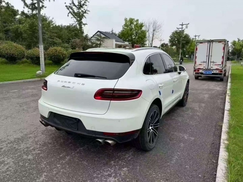 淄博15年保时捷Macan7