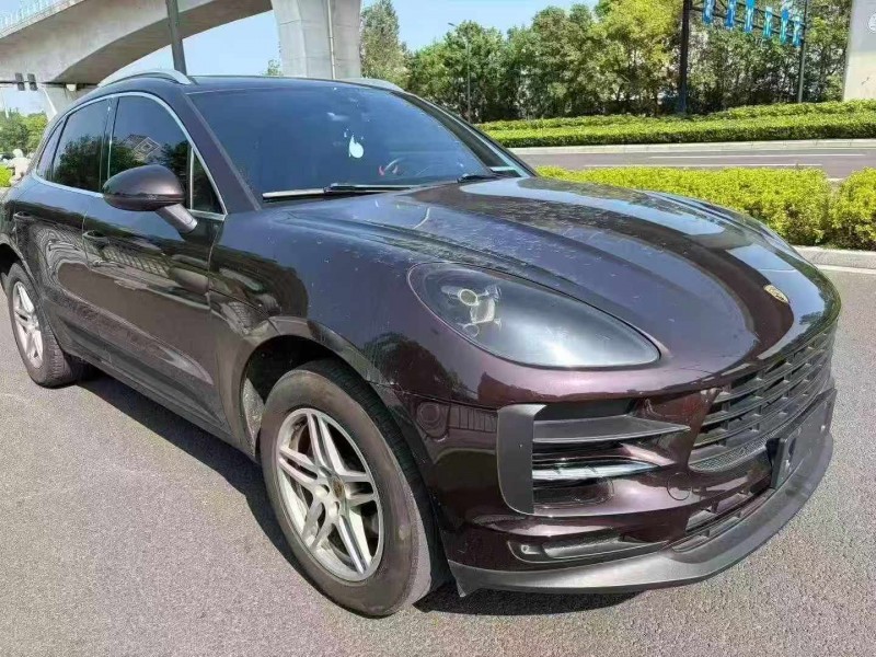 金华20年保时捷Macan2