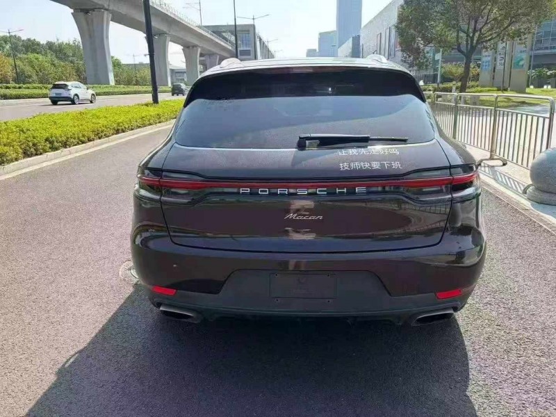 金华20年保时捷Macan9