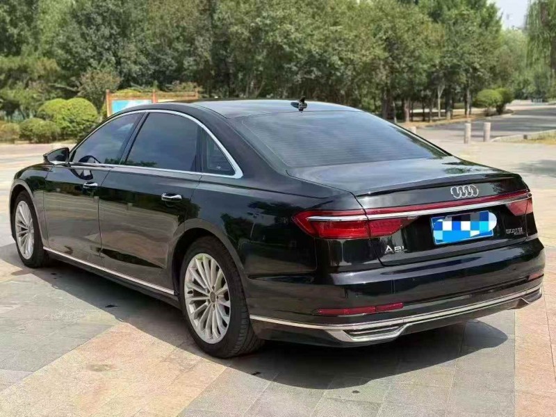 枣庄21年奥迪A8L7