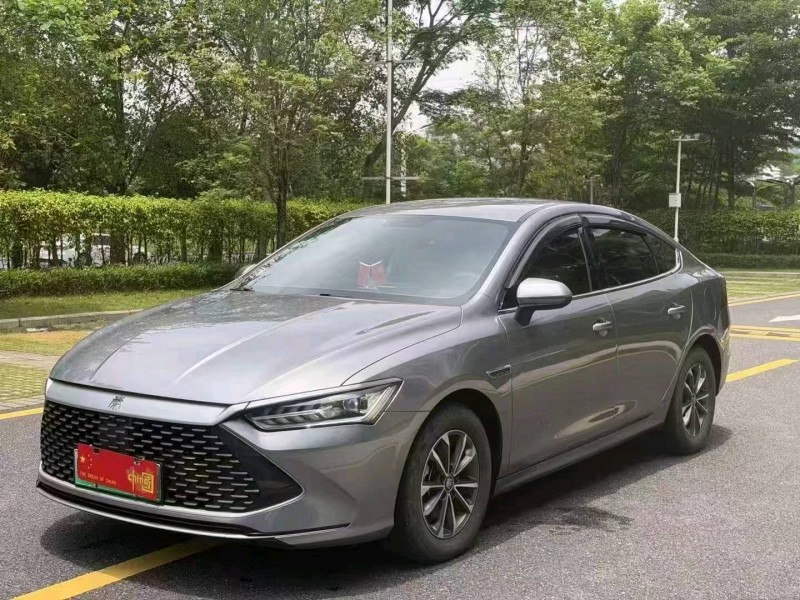 广州23年比亚迪秦2