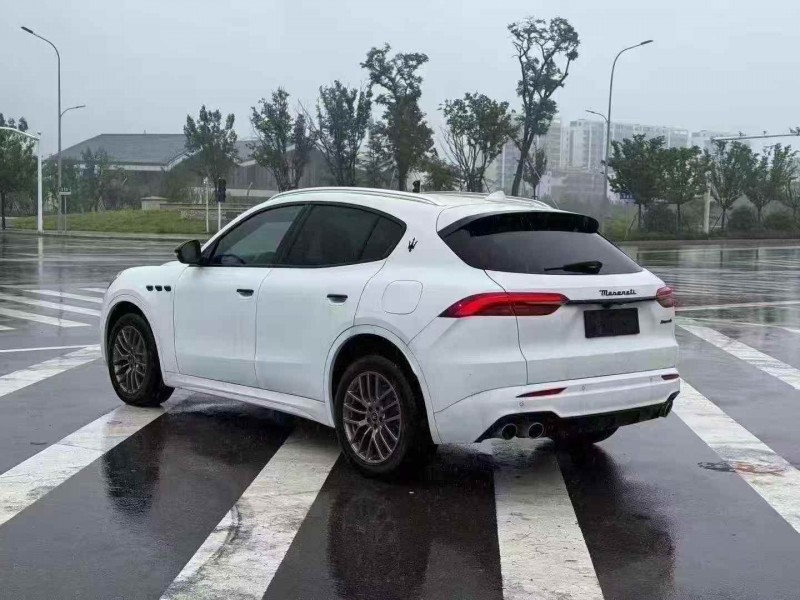 潍坊24年玛莎拉蒂Levante8