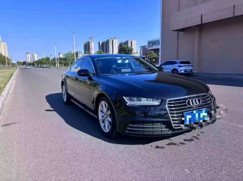 济宁16年奥迪A7L2