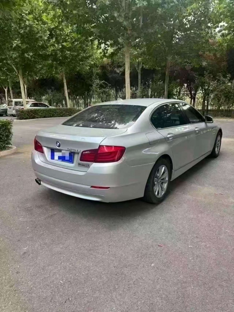 新乡13年宝马5系9