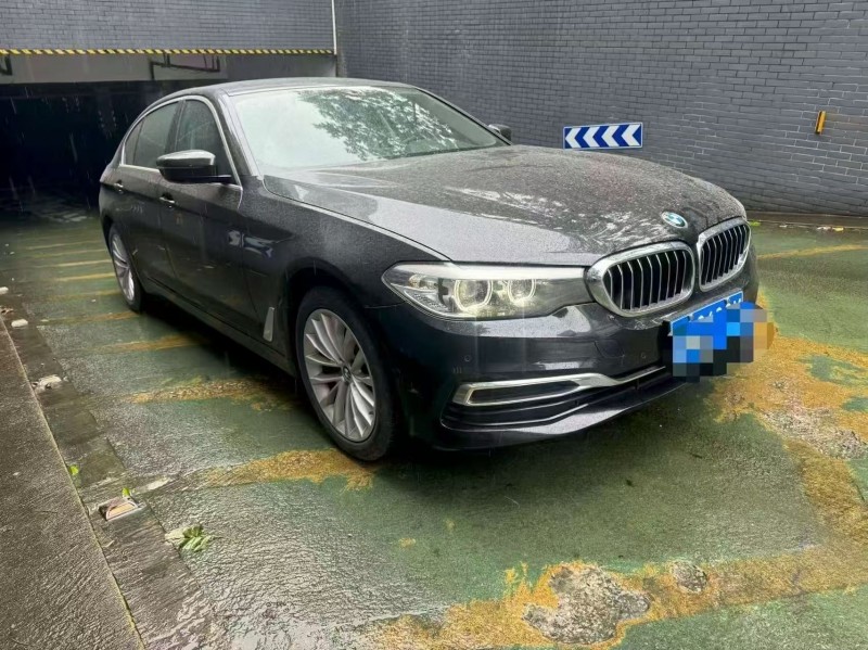 徐州19年宝马5系3