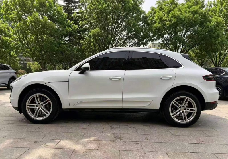 保定17年保时捷Macan2