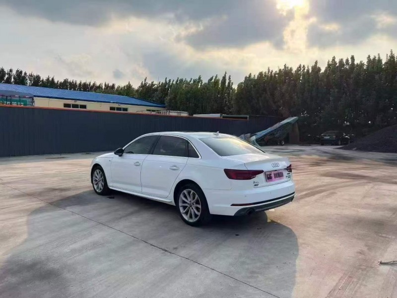 青岛18年奥迪A4L7
