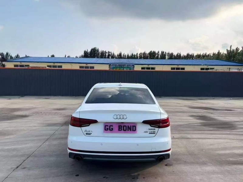 青岛18年奥迪A4L9