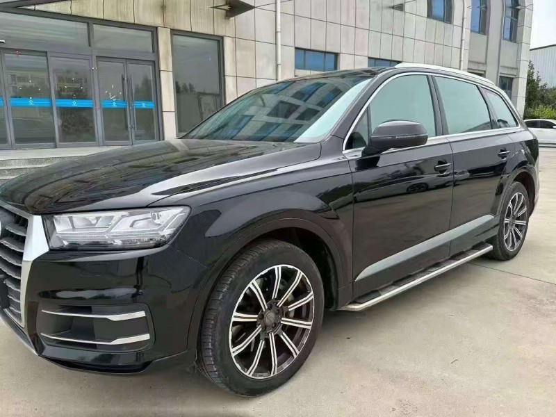 济宁19年奥迪Q72