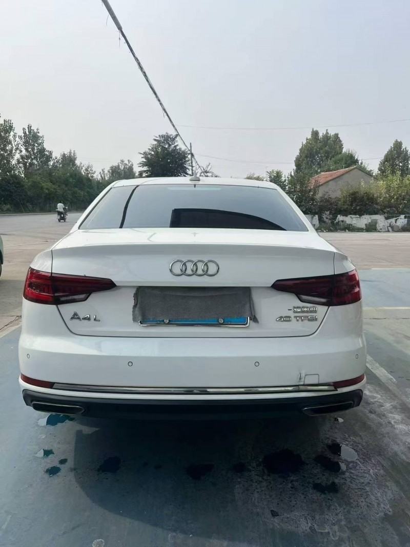 潍坊19年奥迪A4L9