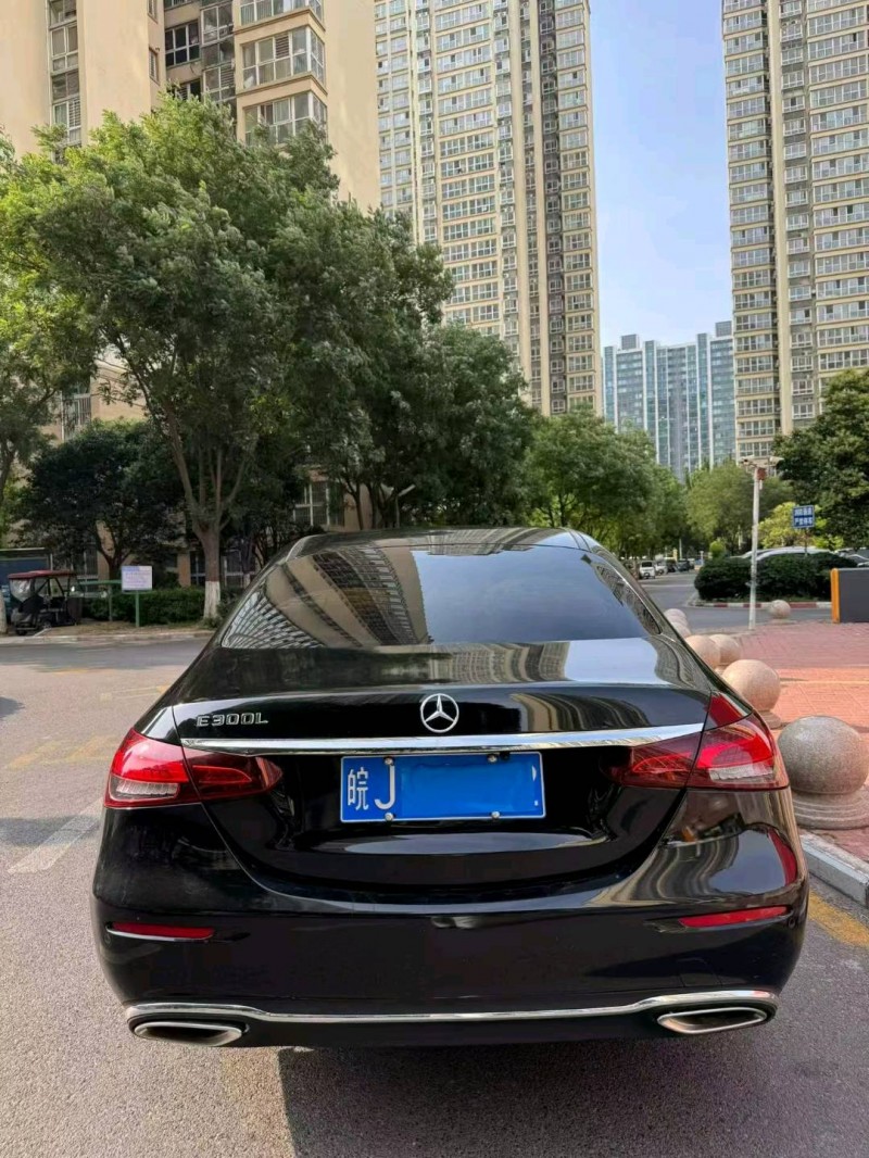安阳18年奔驰E8
