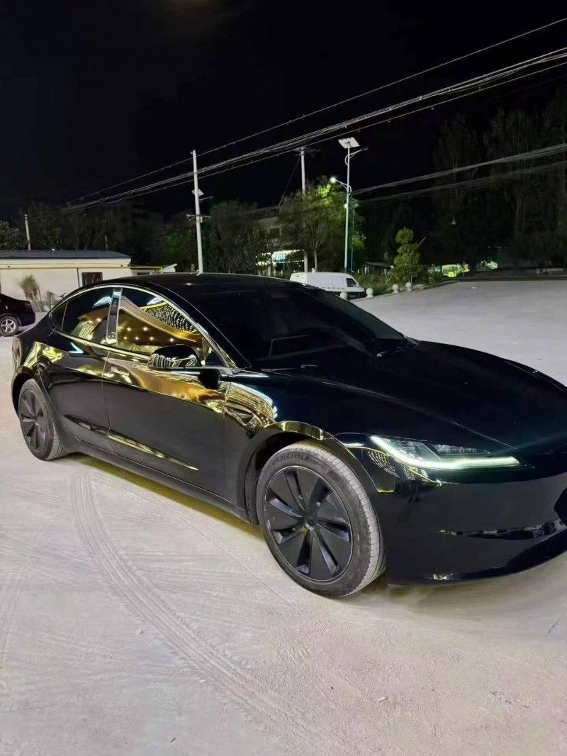 济宁24年特斯拉MODEL 33