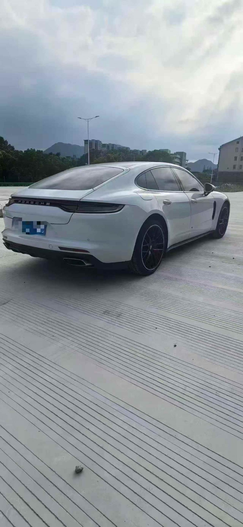 湖州23年保时捷帕拉梅拉8