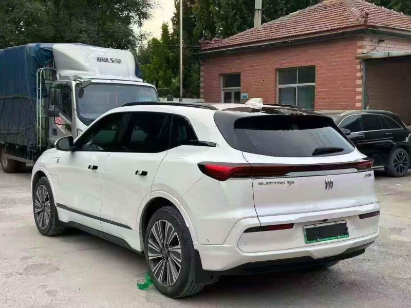 东营23年别克E57