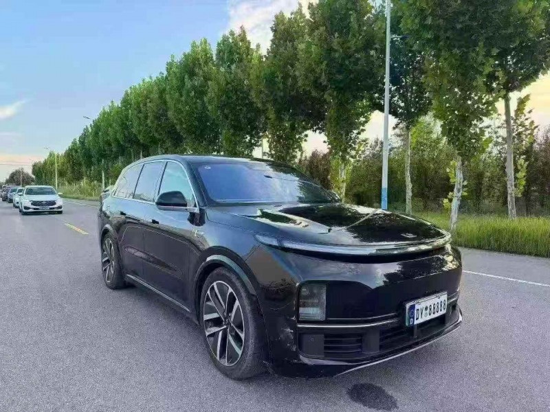 淄博23年理想L82