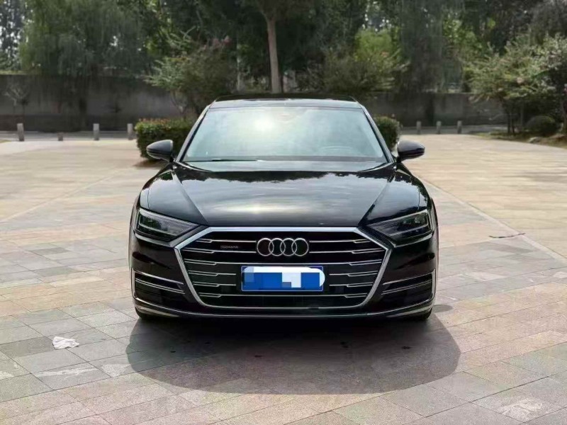 枣庄21年奥迪A8L1
