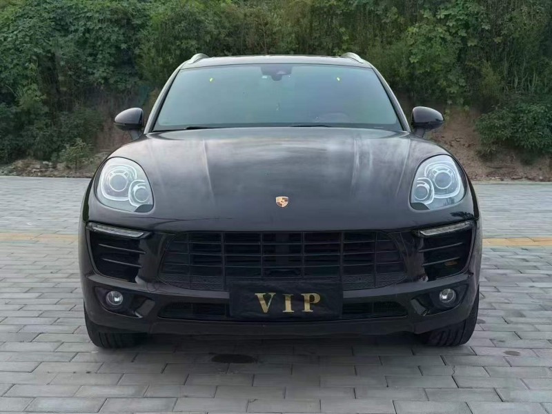 张家口16年保时捷Macan1