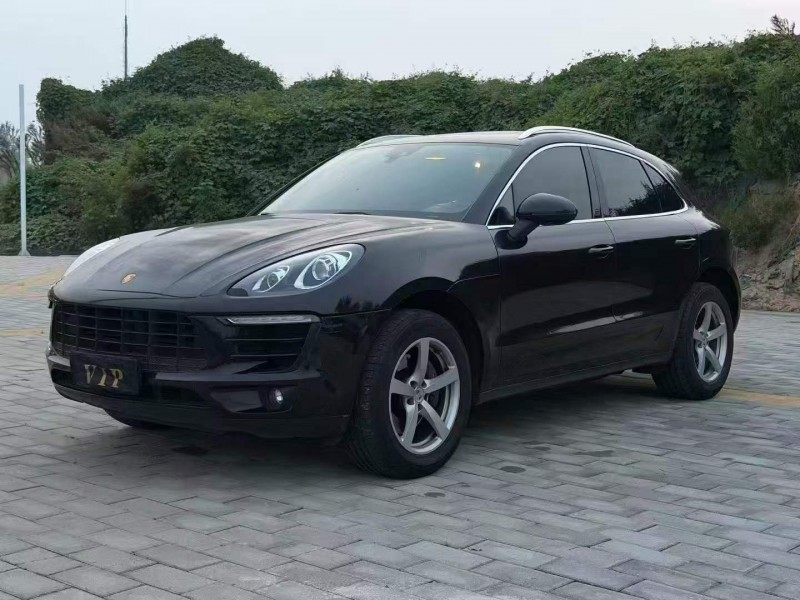 张家口16年保时捷Macan2