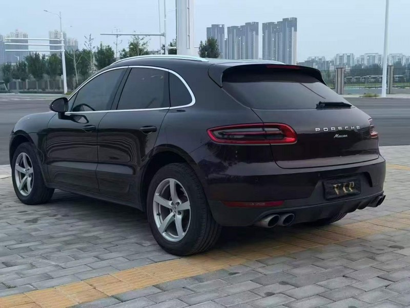 张家口16年保时捷Macan7